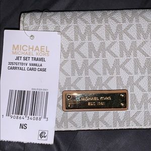 Michael Kors Wallet ✨